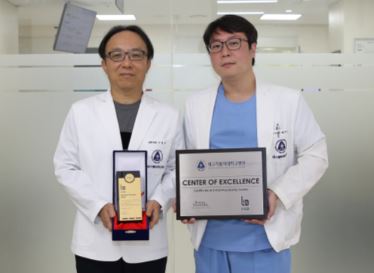 [의협신문] 이영수 교수, 피하삽입형 심장충격기 프록터 선정 이미지